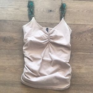 Bordeaux seamless tank with details